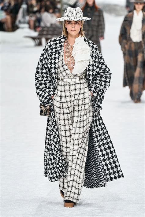 stylizacje chanel 2019|Chanel fashion week 2021.